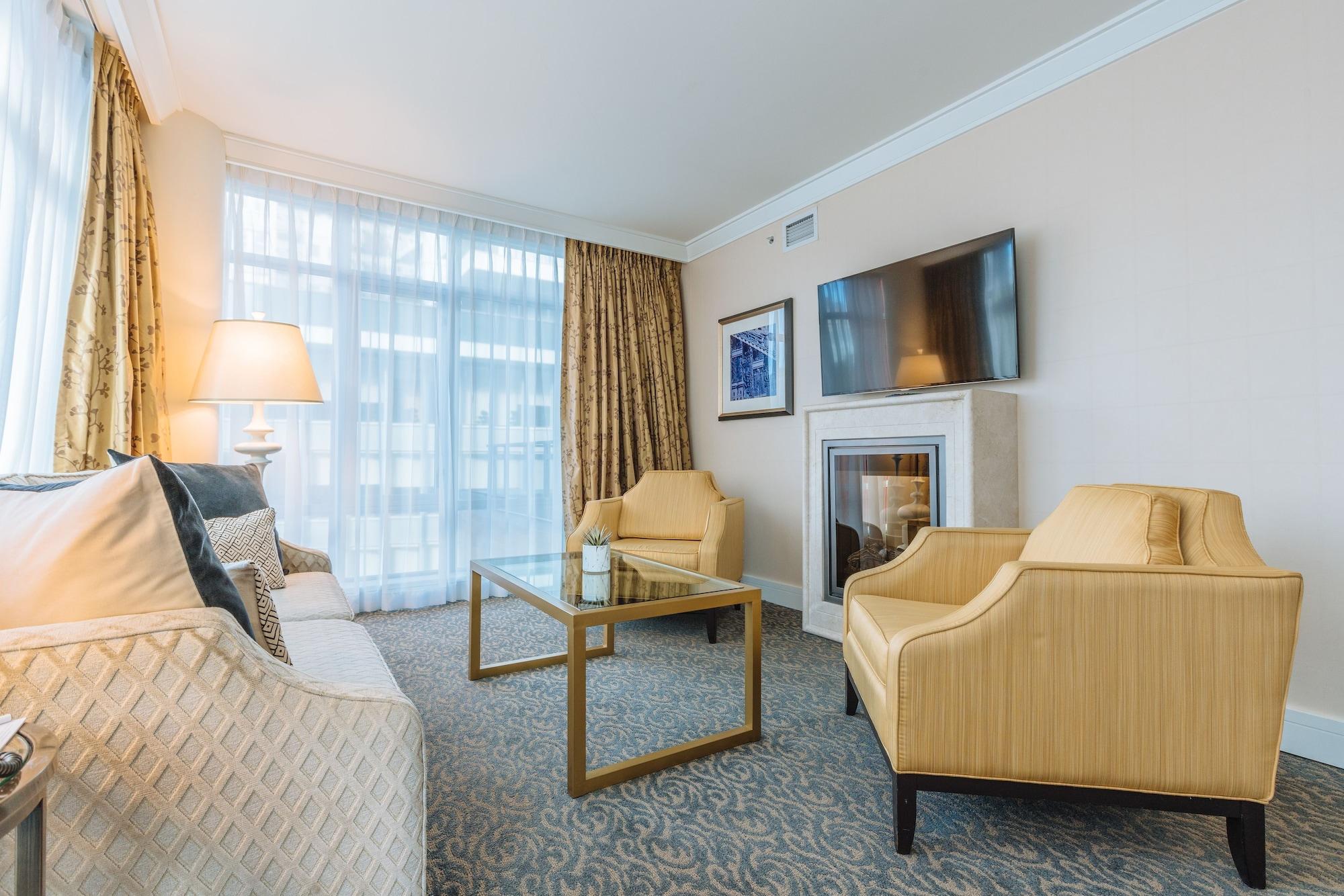 L'Hermitage Hotel Vancouver Exterior photo